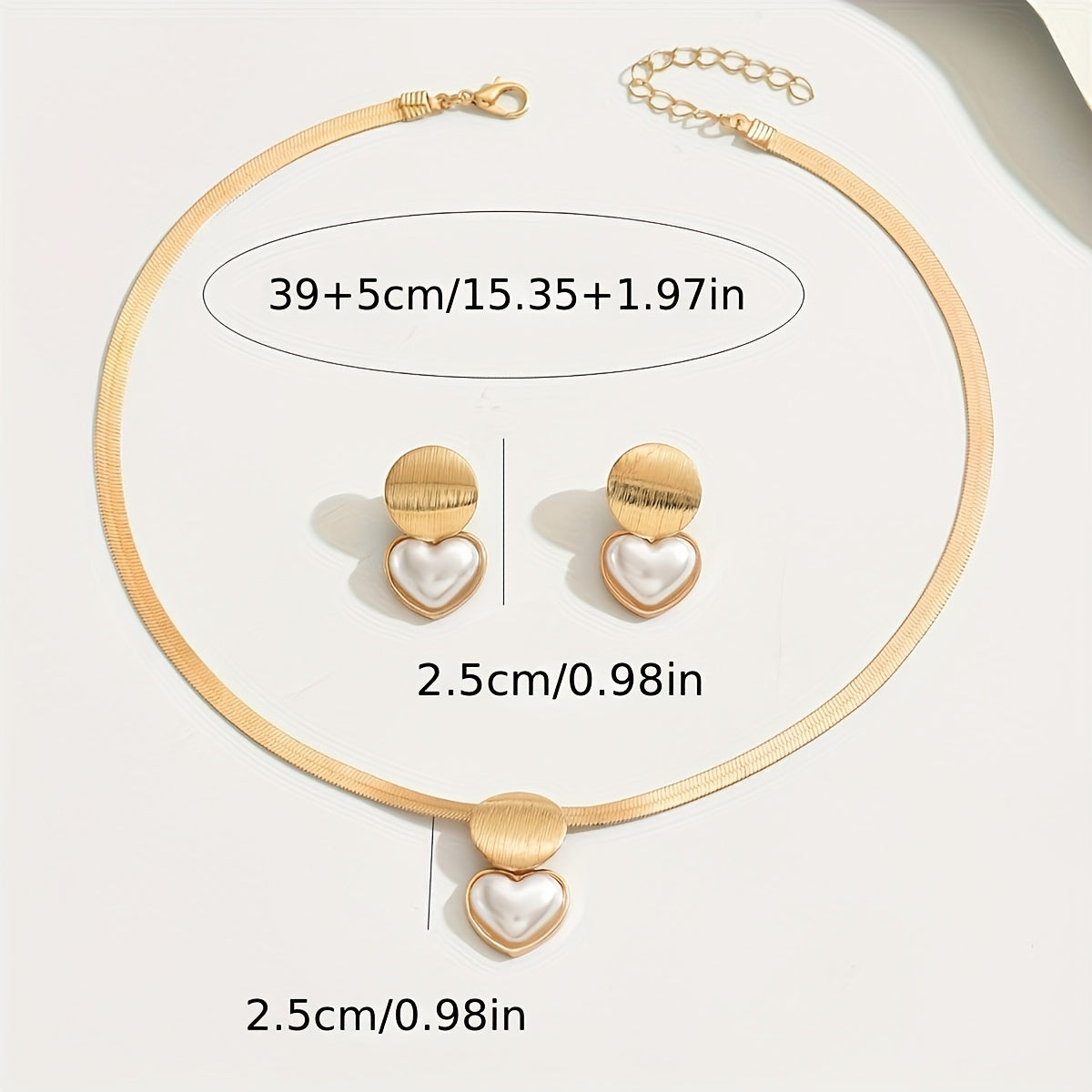 Three Fashionable, Elegant And Versatile Collarbone Brushed Geometric