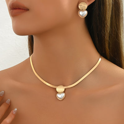 Three Fashionable, Elegant And Versatile Collarbone Brushed Geometric